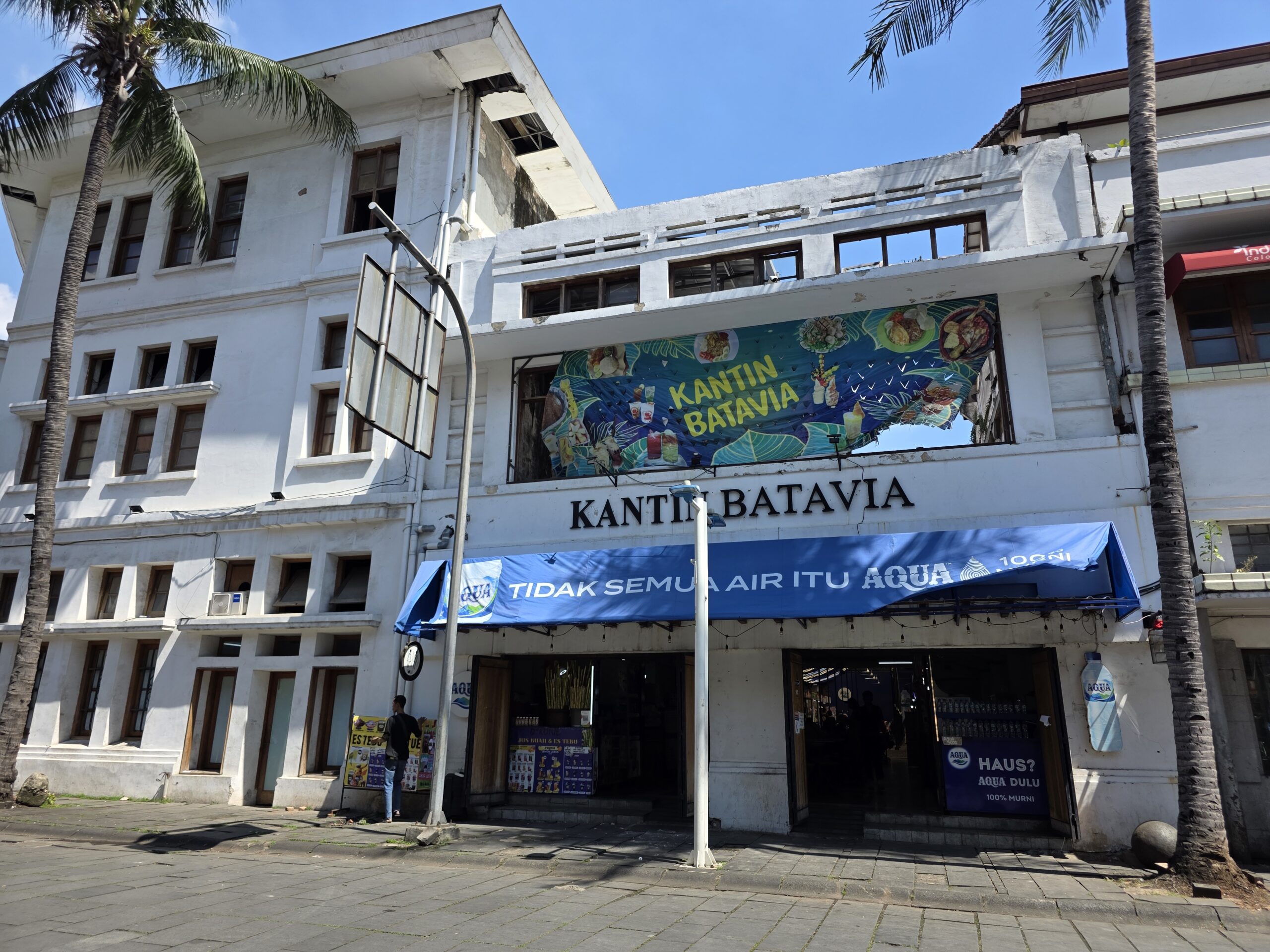Batavia Kantine(バタビア・カンティーン)でお昼ご飯を食べることに。