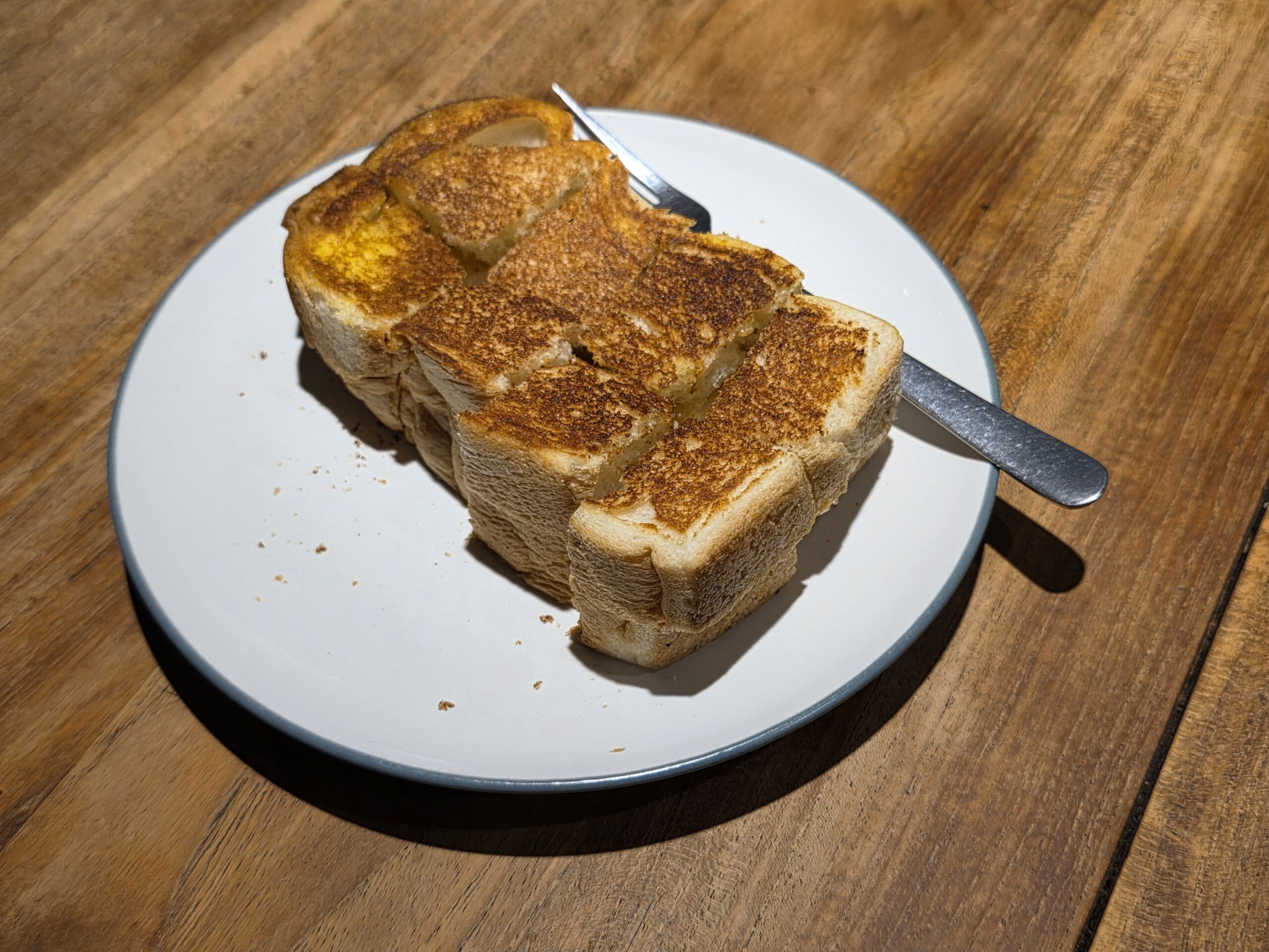 こちらがKaya Toast(カヤ・トースト)!上手く焼きあがっています。