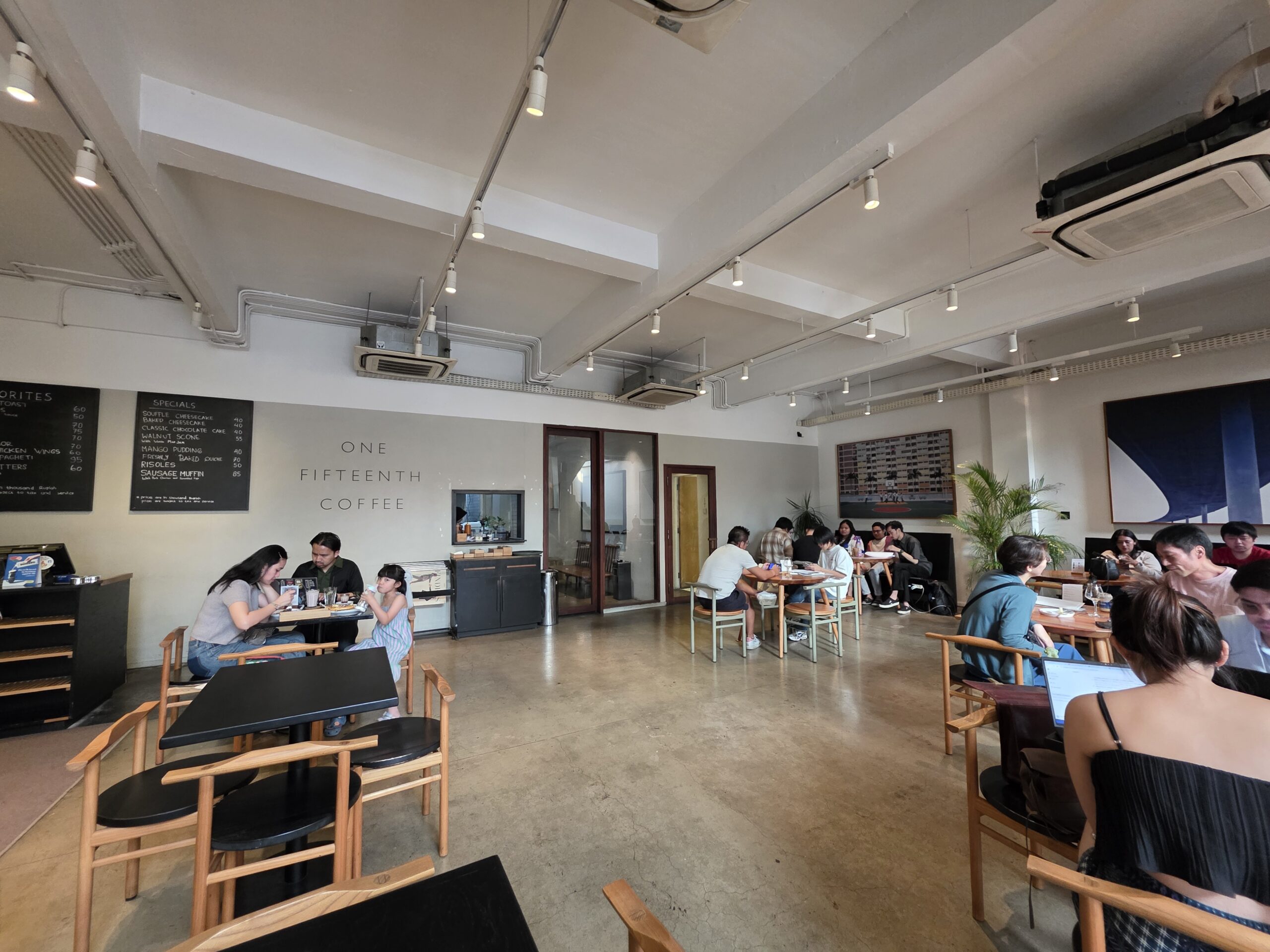 店内はこんな感じ