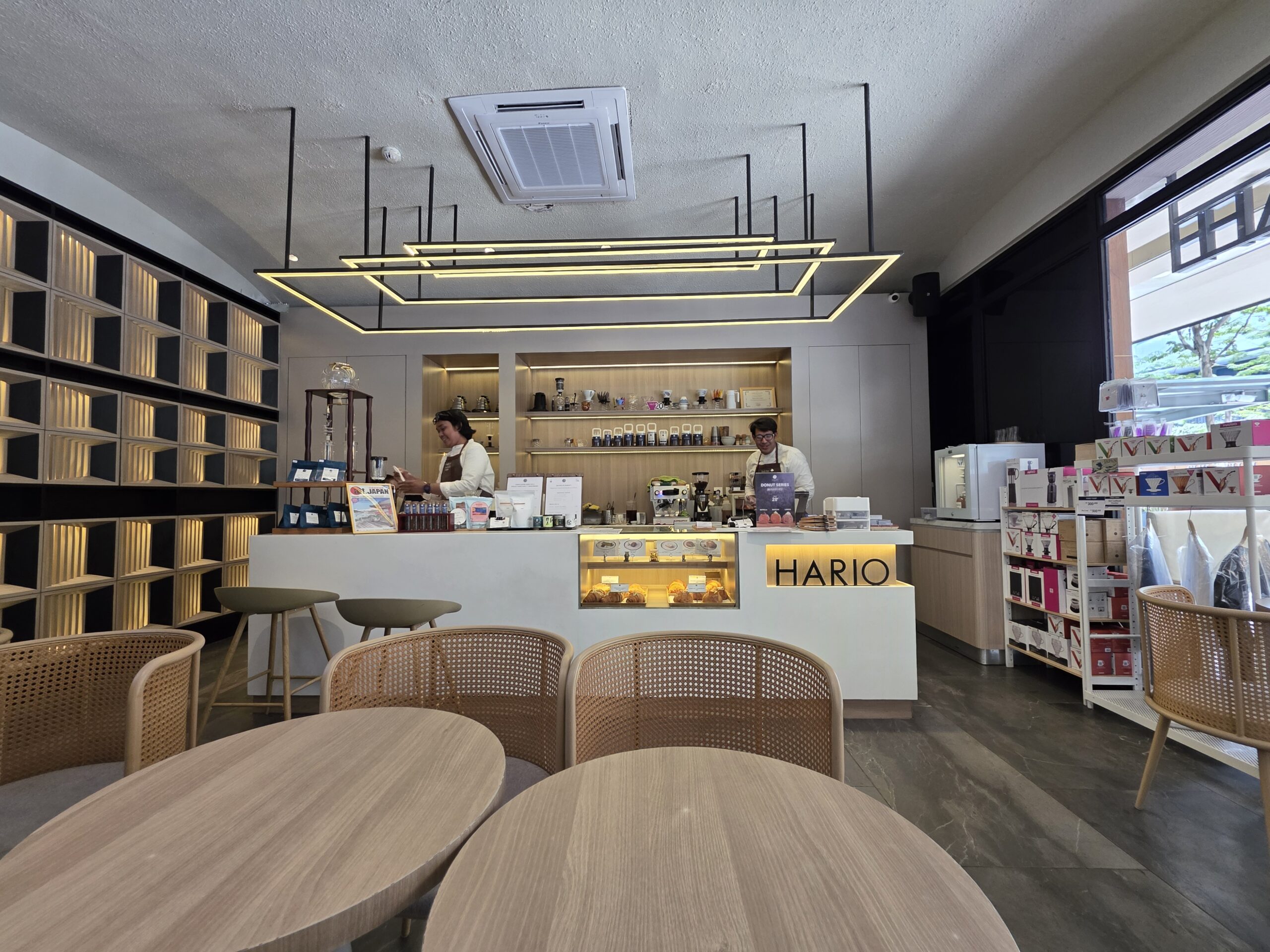 店内はこんな感じ