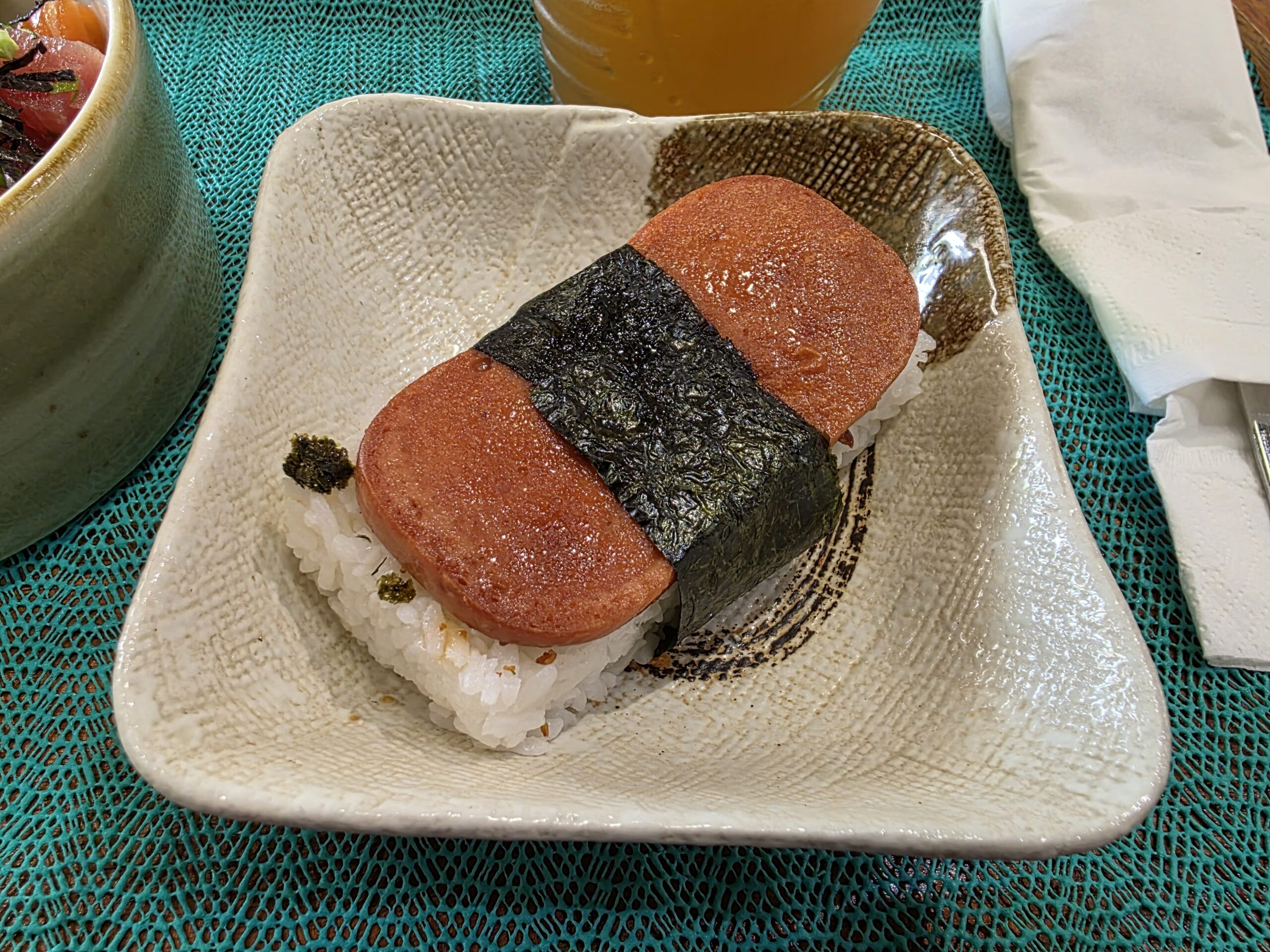 ハワイ料理で定番のビーフ・ガーリック・ムスビ（スパムむすび）！