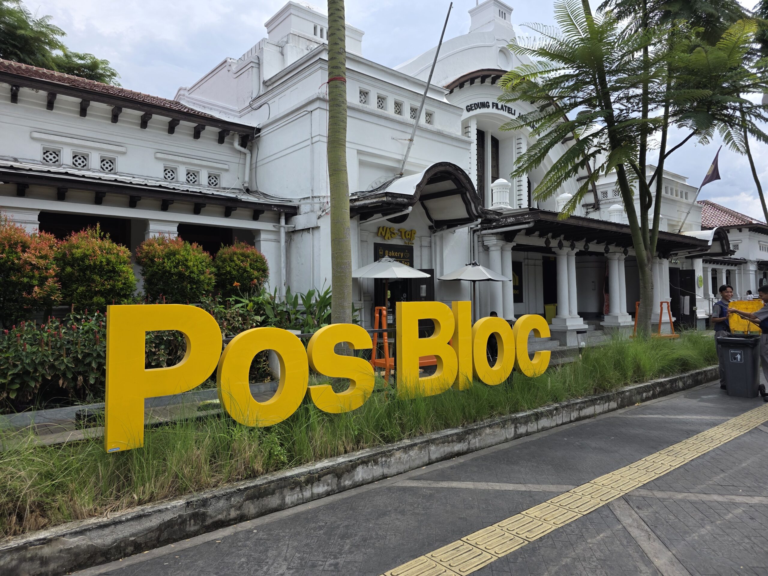 Pos Bloc（ポス・ブロック）の外観