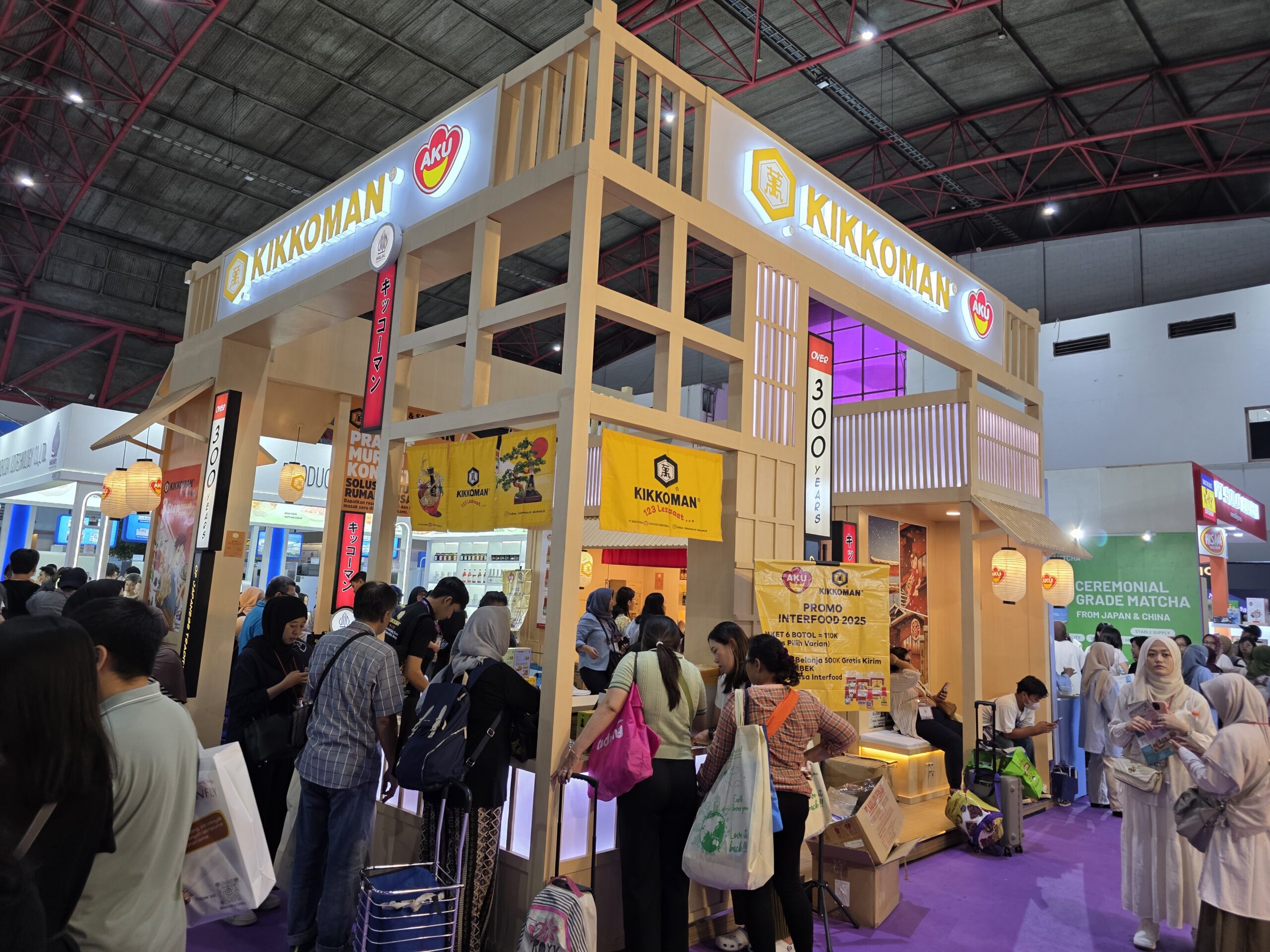 キッコーマンさんとAKUさんのブース