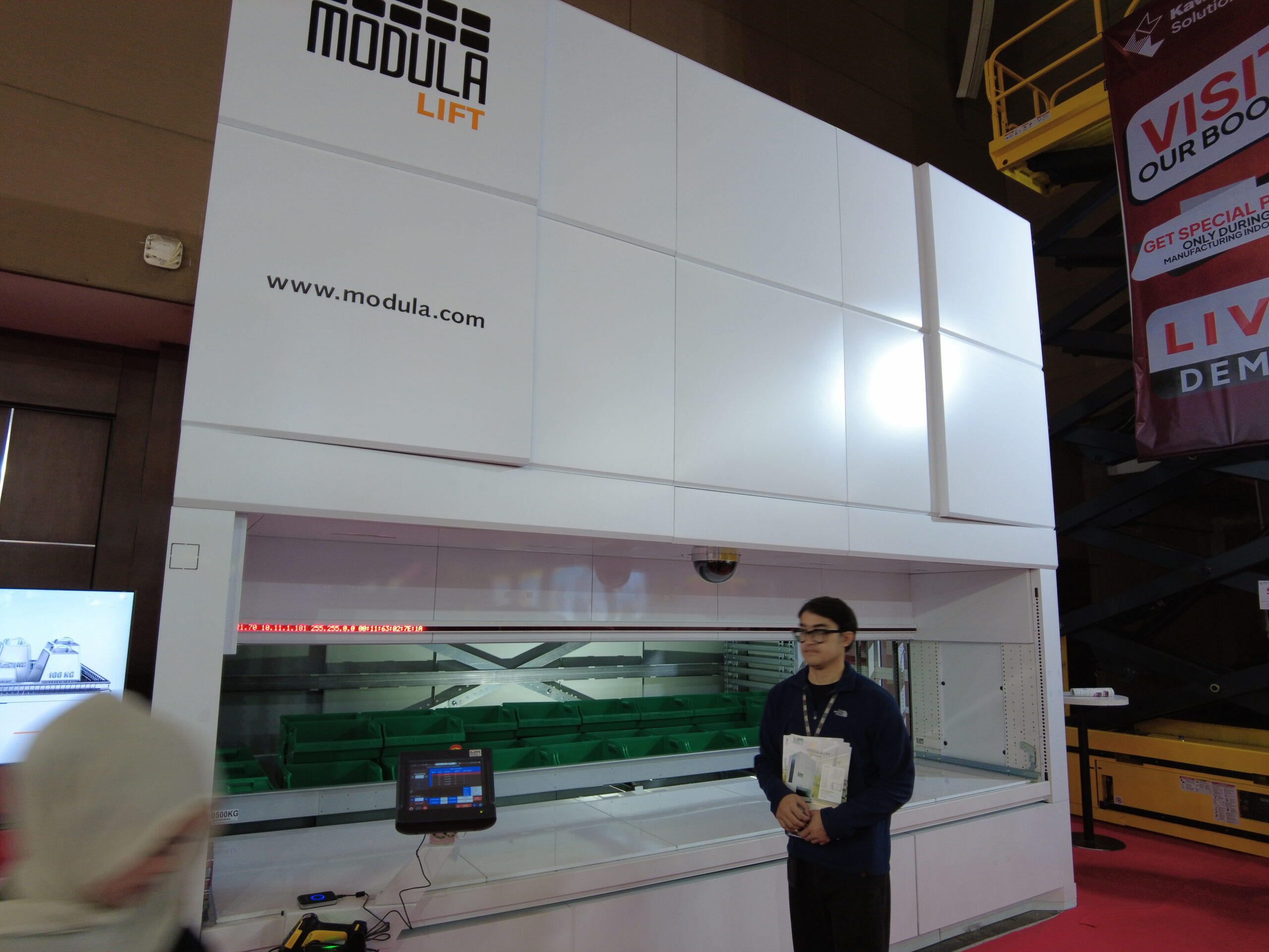 Modula S.P.A.さんの垂直保管システム